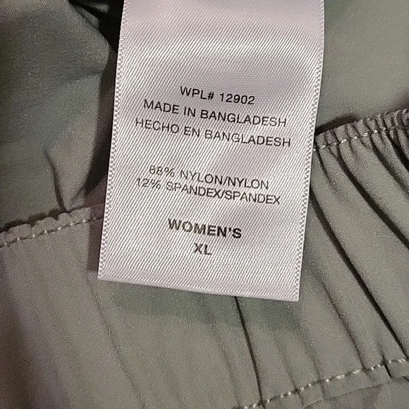 The American Outdoors for Women Green Elastic Waist SPF 30 Shorts Hiking Size XL - Picture 7 of 13